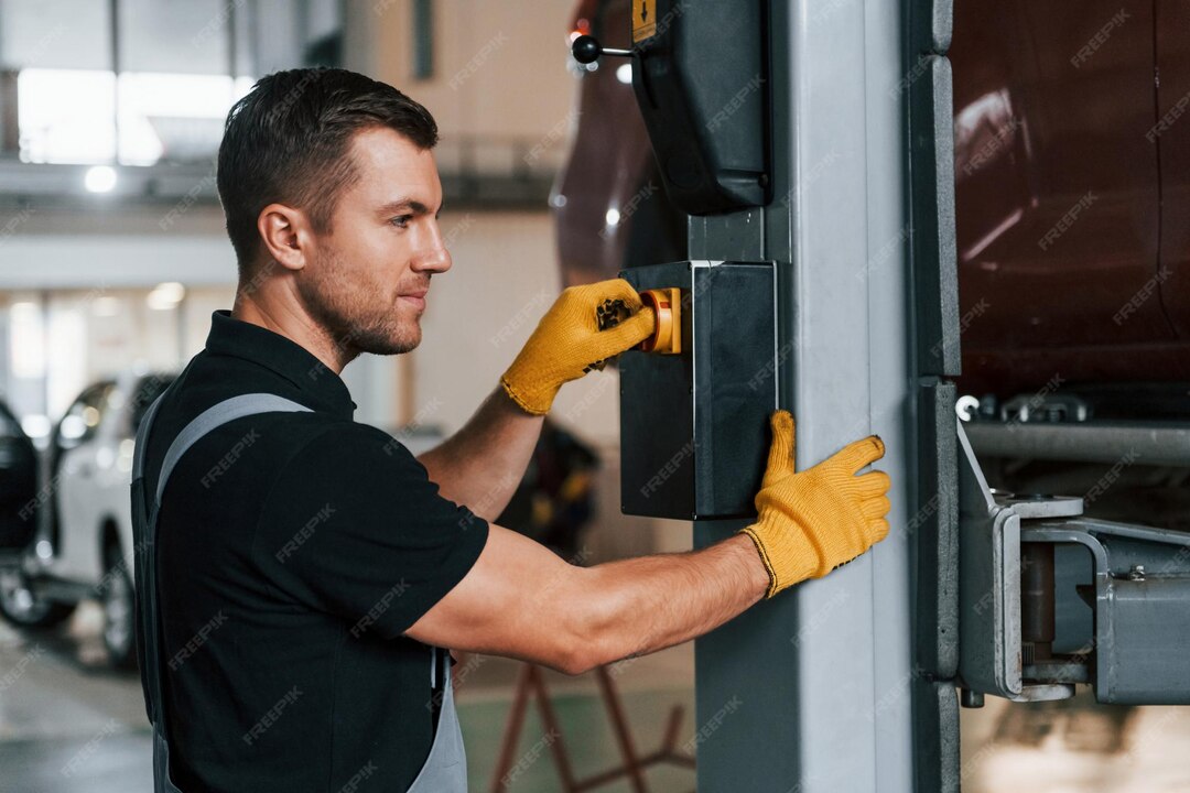 Automatic Door Technician